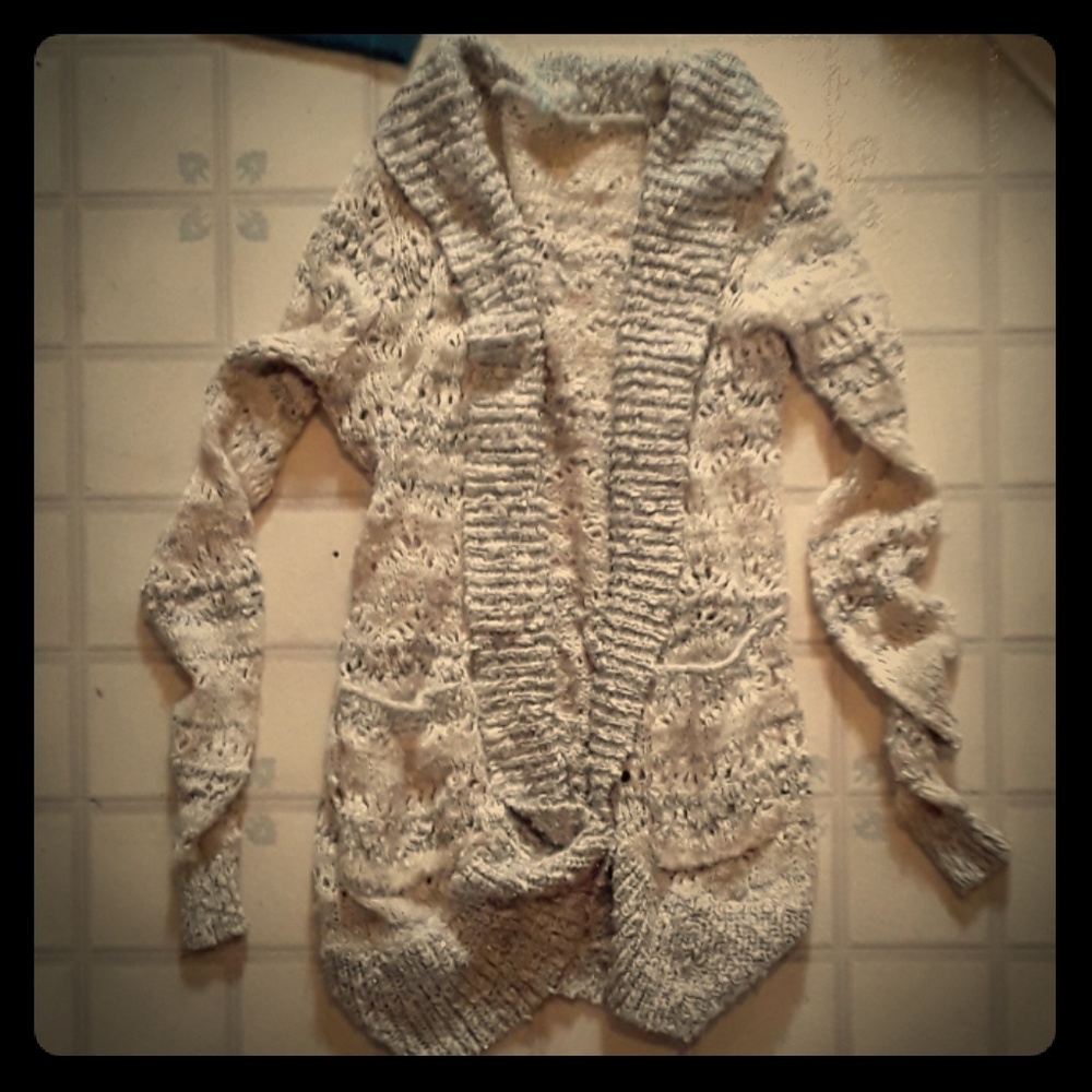 Vintage looking beautiful cardigan large